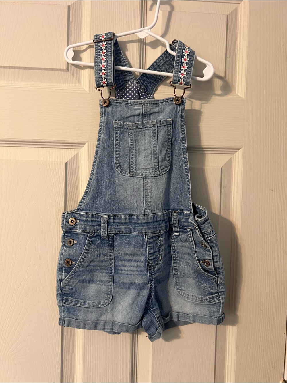 LEI Denim short overalls bib short girls M embroidered straps